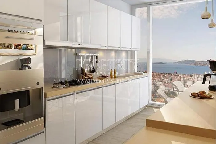 Small kitchen with the sea view in Gokdeniz Kartal