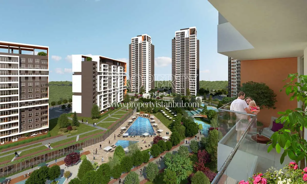 The resident of Gol Panorama on their balcony