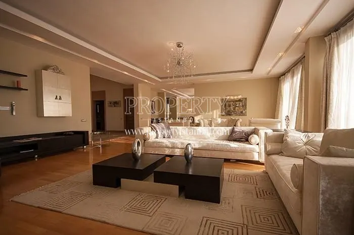 One of the living rooms in Gunisigi Konaklari