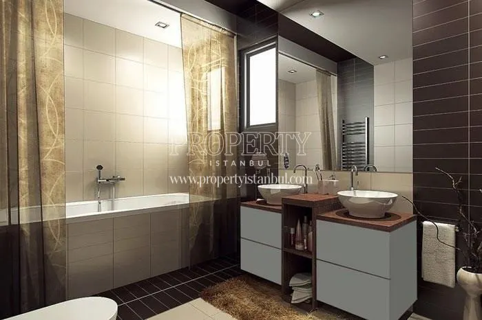 Big bathroom in Guzelbahce homes