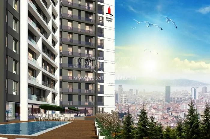 The outdoor swimming pool of Helenium Sky Suite