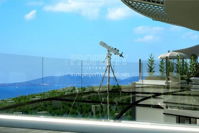 Telescope on the viewing terrace in Hill Kartal