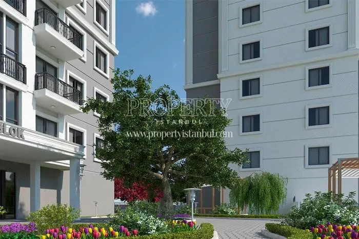 The garden of the Huzur Park Pendik compound