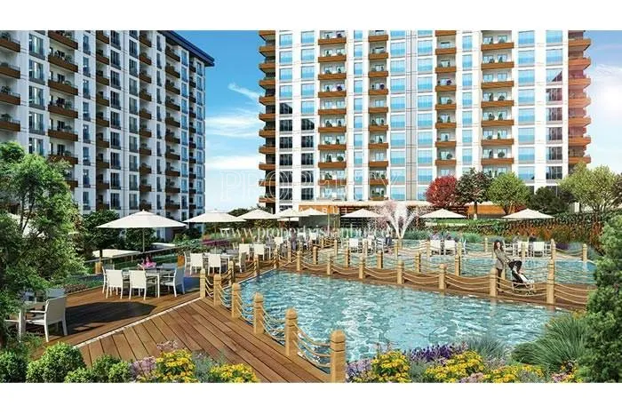The restaurant near the artificial lake in Huzurlu Marmara
