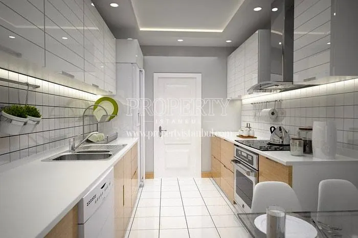 A white kitchen in Ilgin Sancaktepe Konaklari