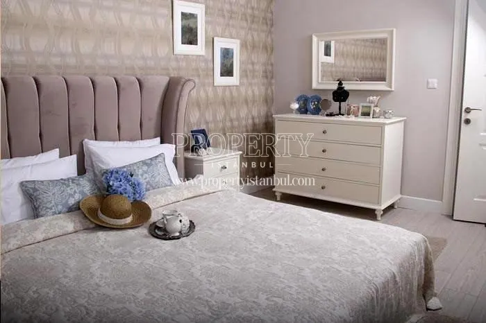 One of the master bedrooms in Imka Gold