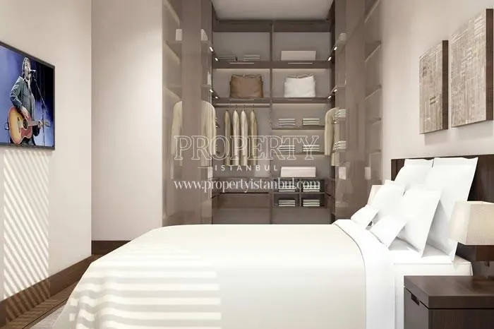 The master bedroom with a dressing room in Inistanbul Gala
