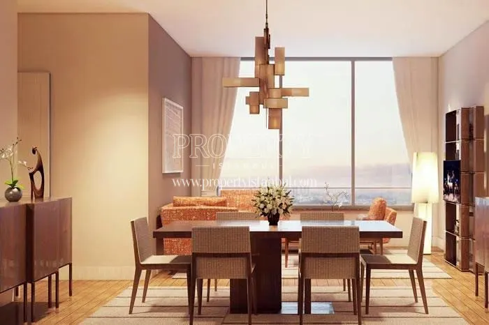 Small living room with a nice city view in Inistanbul Lokal