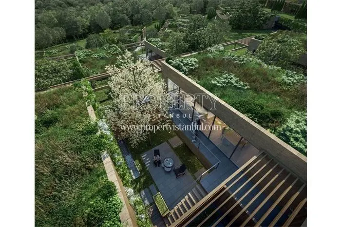 The cafe among the trees in Innovia Zekeriyakoy