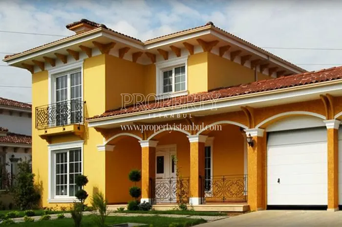 One of the villas in Ispanyol Evleri