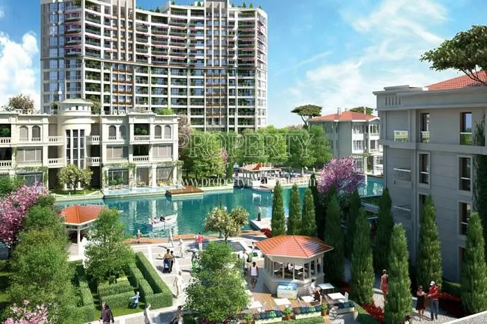 The inside of the Istanbul Saraylari compound