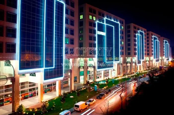 Istanbul Vizyon Park blocks at night