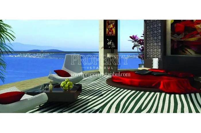 Round red bed in a luxury bedroom in Istmarina