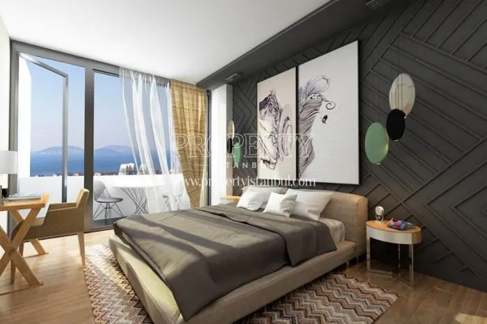 One of the master bedrooms in Kartal Wings