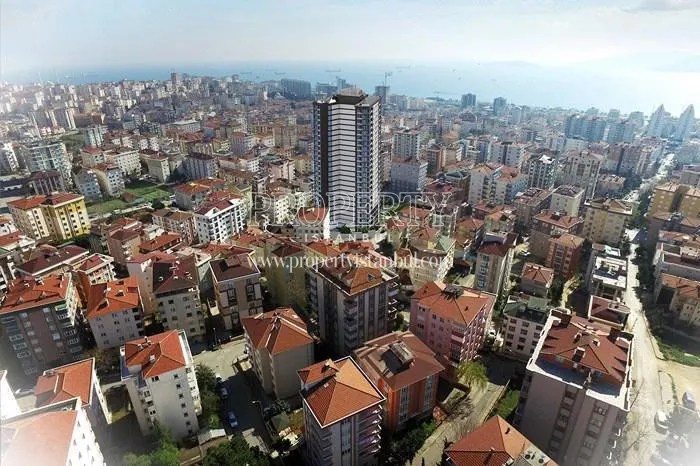 Kartallife Atalar tower amongst the other buildings