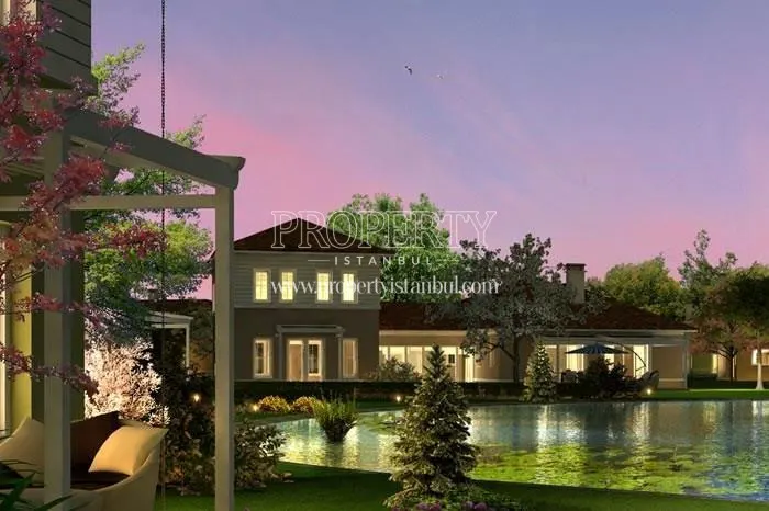 The villas around the lagoon in Kasaba 3. Etap