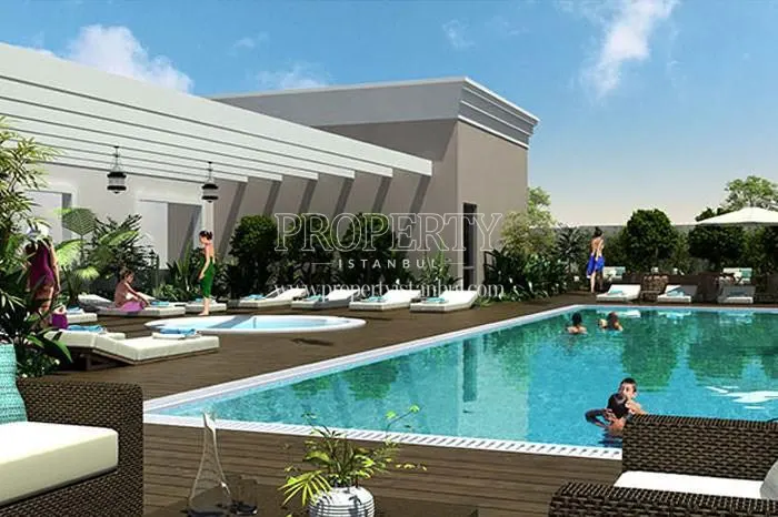 Kavakli Konaklari residents swimming in the pool