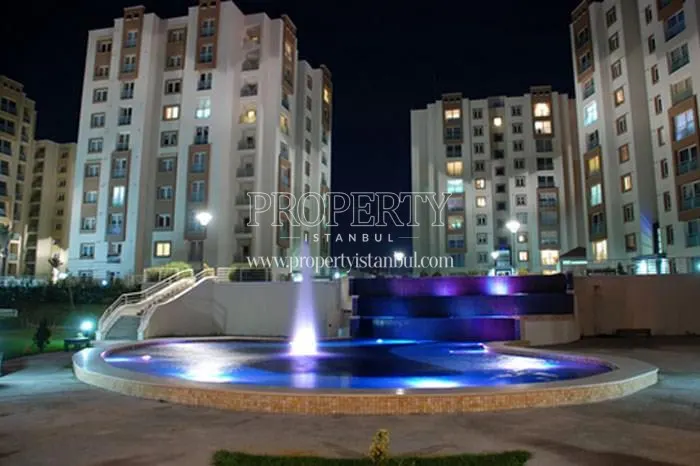 The artificial waterfall in the Kentplus Mimarsinan complex