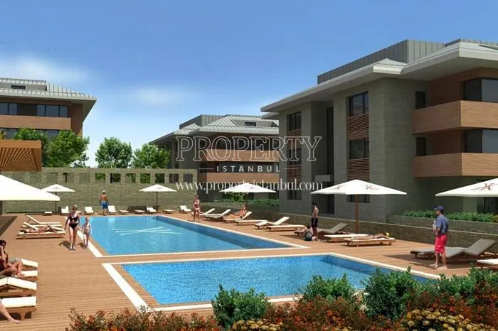 Outdoor swimming pool in Kirkkonak Tarabya