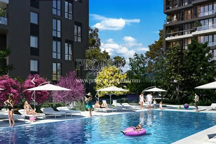 The outdoor swimming pool in Kontek Duet Ciftehavuzlar