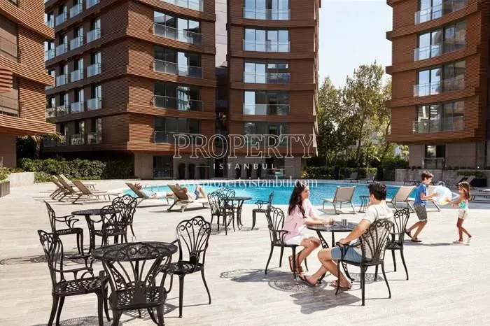 The cafe near the swimming pool in the Kosuyolu Koru Evleri compound
