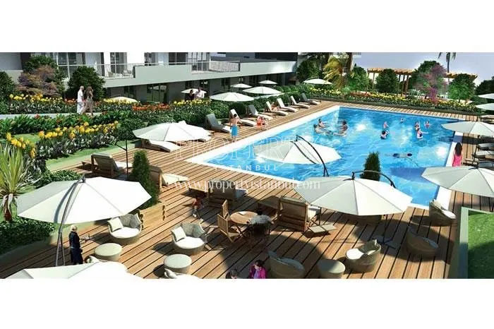 The outdoor swimming pool of La Vie Istanbul