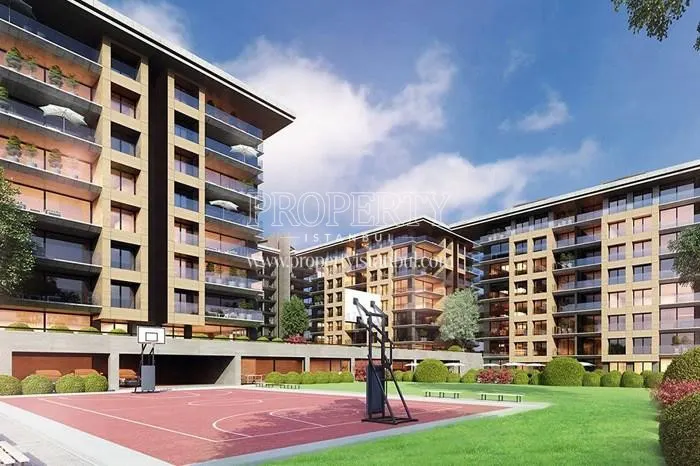 Basketball pitch in the Lavinya City compound