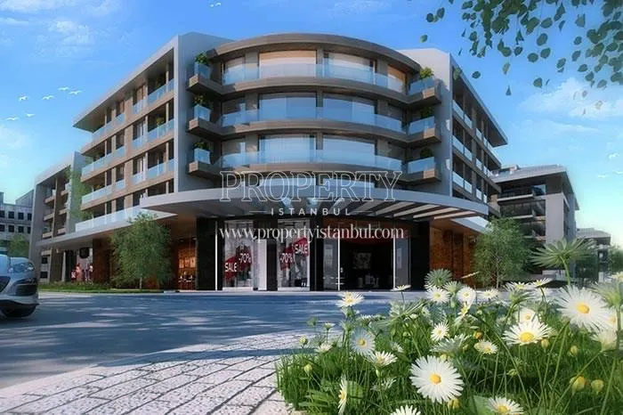Shopping center entrance in the Lavinya Marmara 1 project