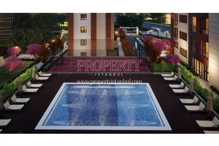 Outdoor swimming pool in Lilyum Towers Kartal