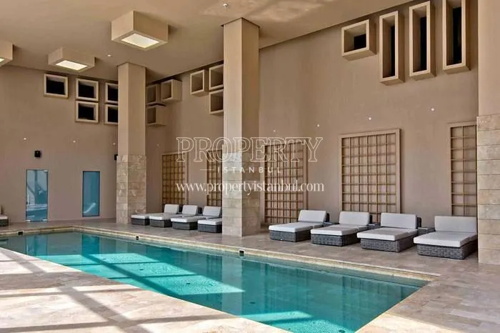 Indoor swimming pool in L'ist Istinye Suites