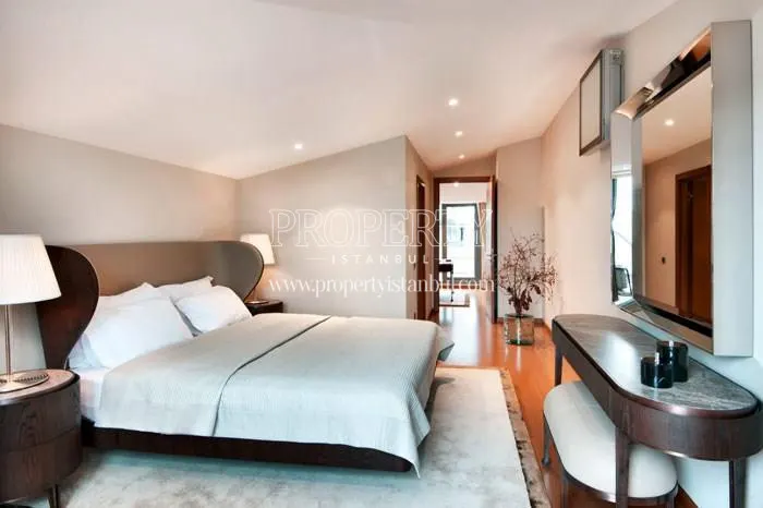 White double bed in the penthouse in L'ist Istinye Suites