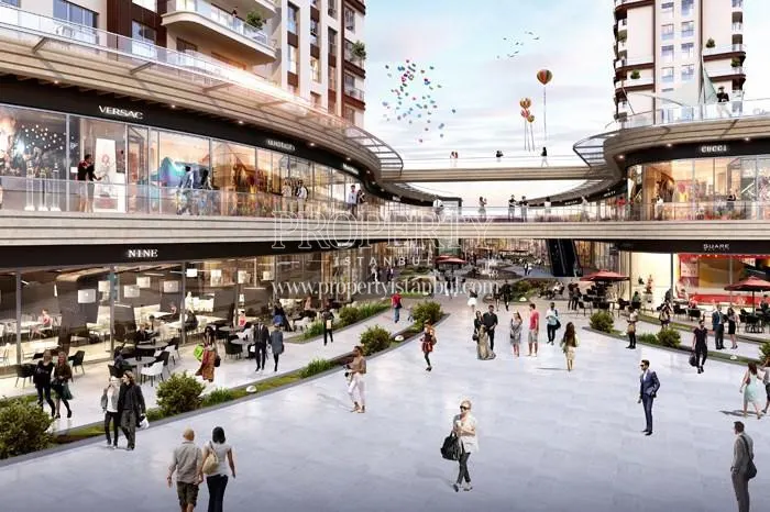 The shopping center in Luxera Meydan