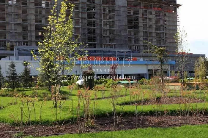 When the MNG Blue Boutique building was under construction