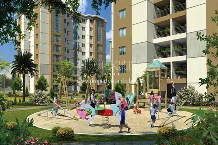 The children enjoying themselves in the Mahal Sancaktepe garden