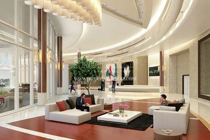 The people sitting in the lobby of Mall of Istanbul