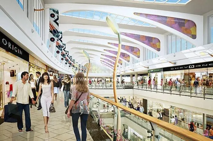 The people shopping in Mall of Istanbul