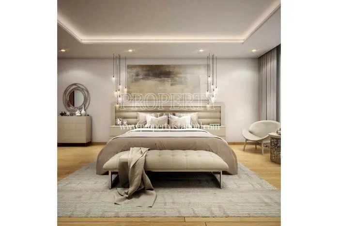 One of the master bedrooms in Marin Pendik