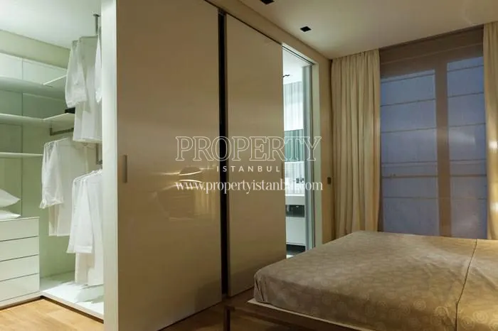One of the master bedrooms in Marina Palas