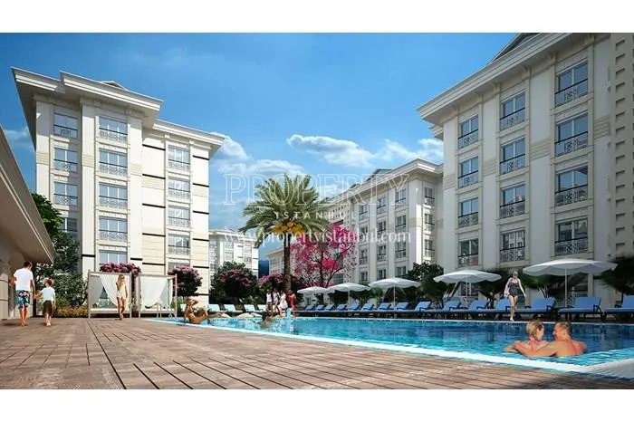 The outdoor swimming pool in Maritza Beykoz Vadi Evleri