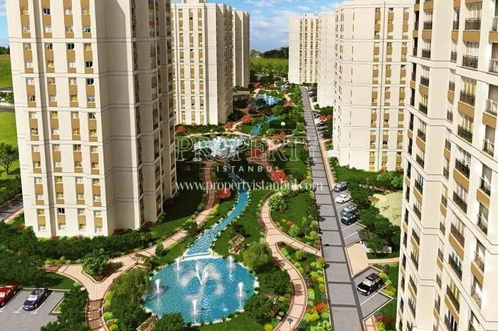 The landscape of Marmara Evleri 3 between the blocks
