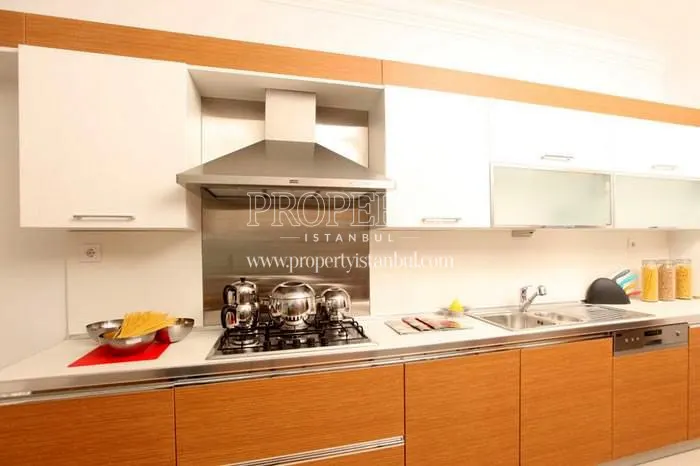 A kitchen in Marmara Evleri 3