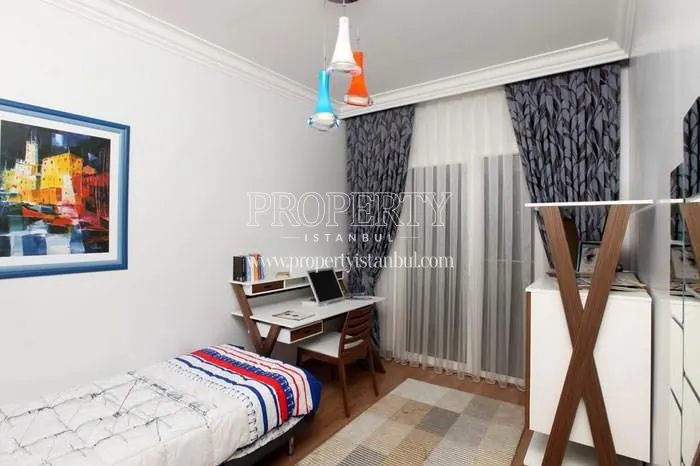A bedroom in the Marmara Evleri 3 compound
