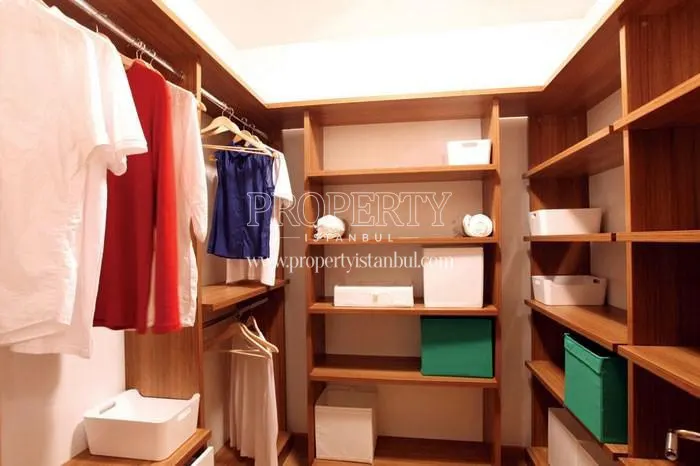 A dressing room in Marmara Evleri 3 homes