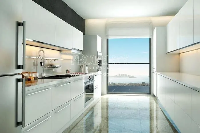 Spacious kitchen in Marmara Kule