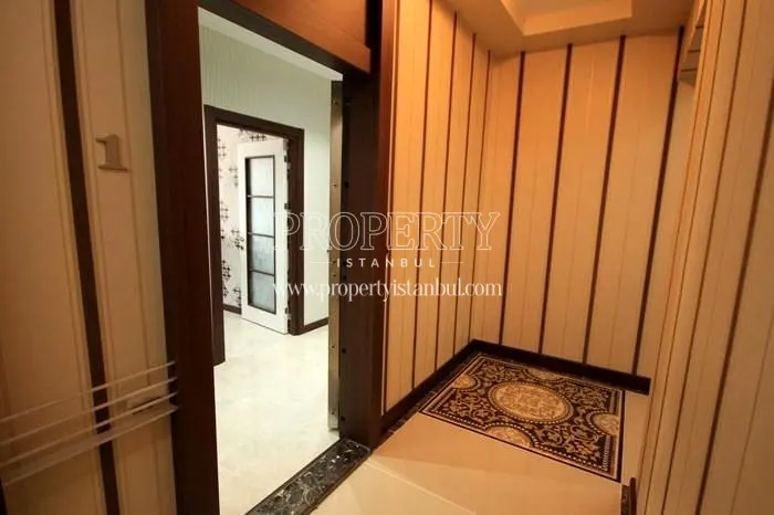 One of the apartment halls in Mavera Konutlari