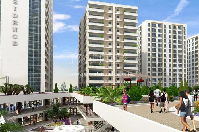 Maximoon Evleri residents in the compound mall