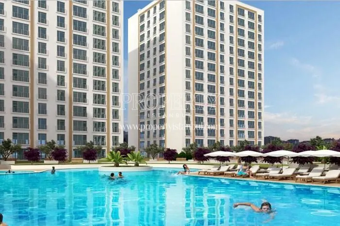 Maximoon Evleri residents swimming in the compound pool