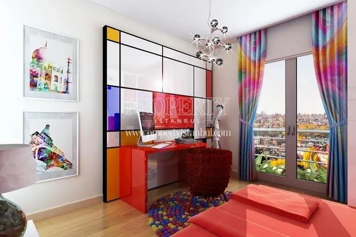 Colorful bedroom in Mihenk Rezidans