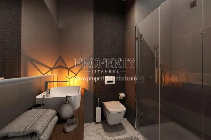 Narrow washroom in Mint E-5