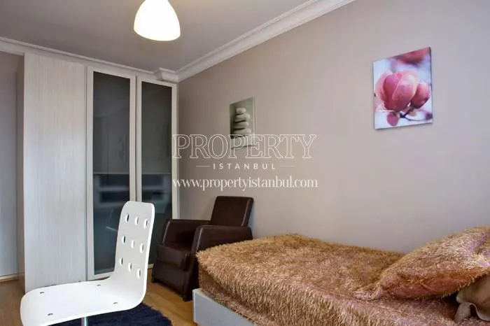 Small bedroom in Mira Cekmekoy